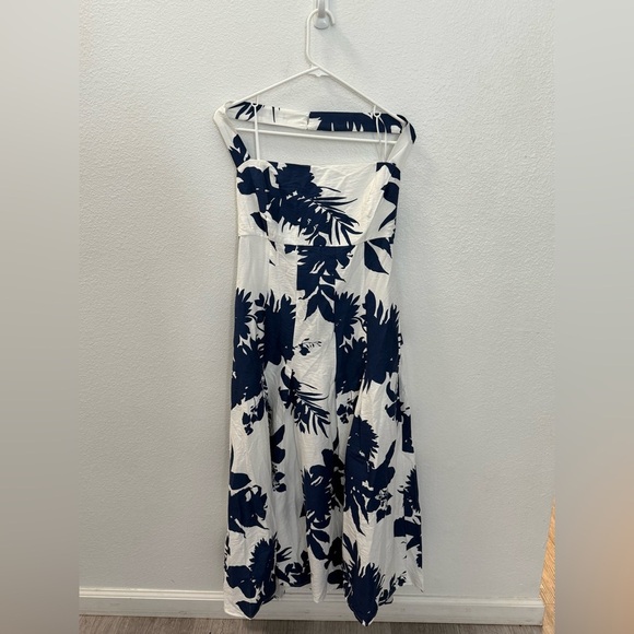 NWOT Mila Mae Blue Floral Halter Dress size L - Picture 3 of 5